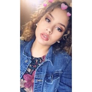 Meet your Posher, Ivana